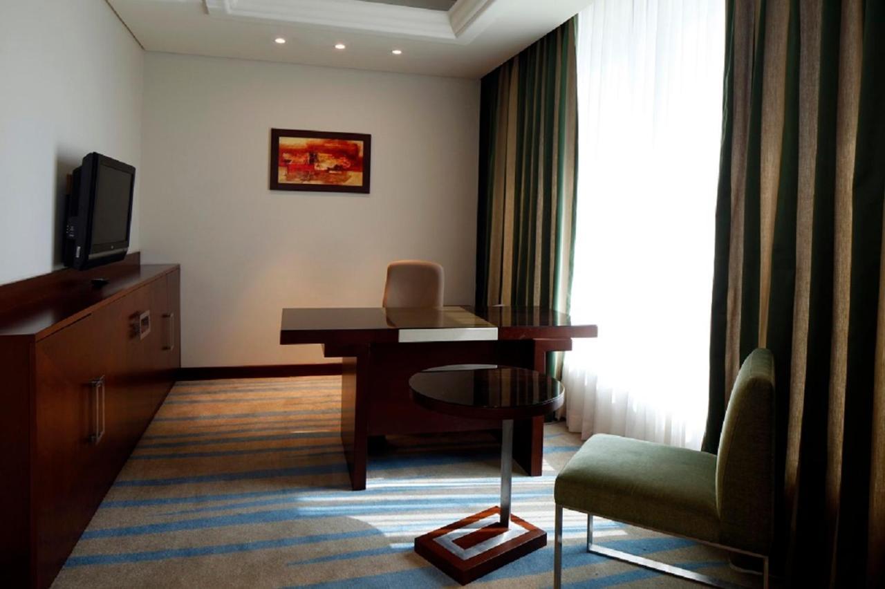 Holiday Inn Olaya By Ihg Riaad Buitenkant foto