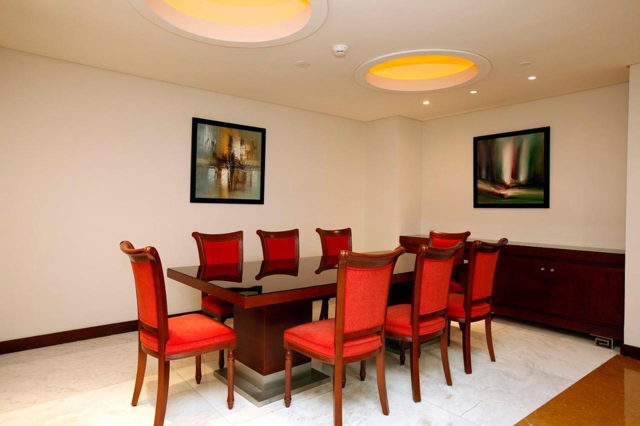 Holiday Inn Olaya By Ihg Riaad Buitenkant foto