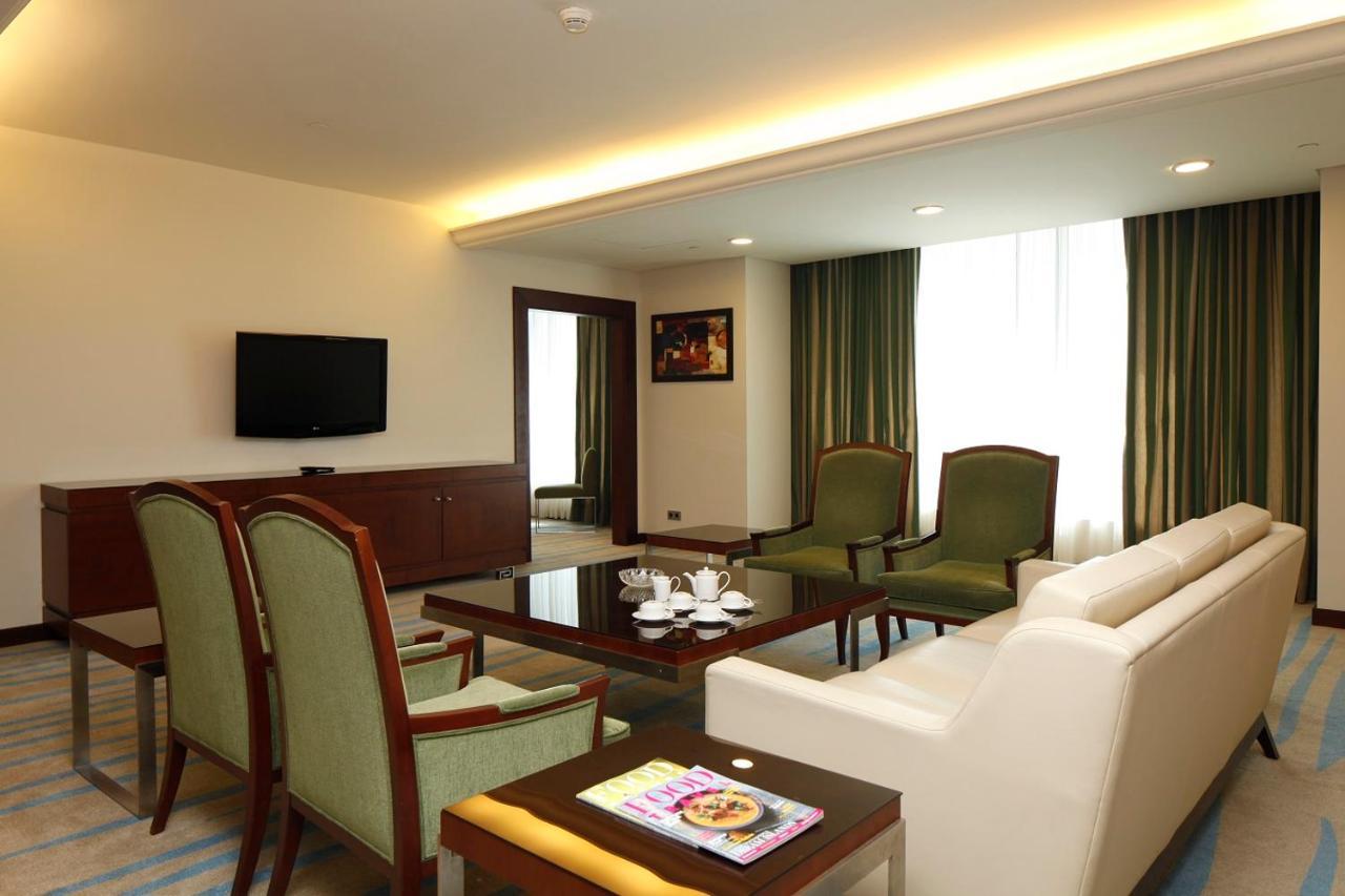 Holiday Inn Olaya By Ihg Riaad Buitenkant foto