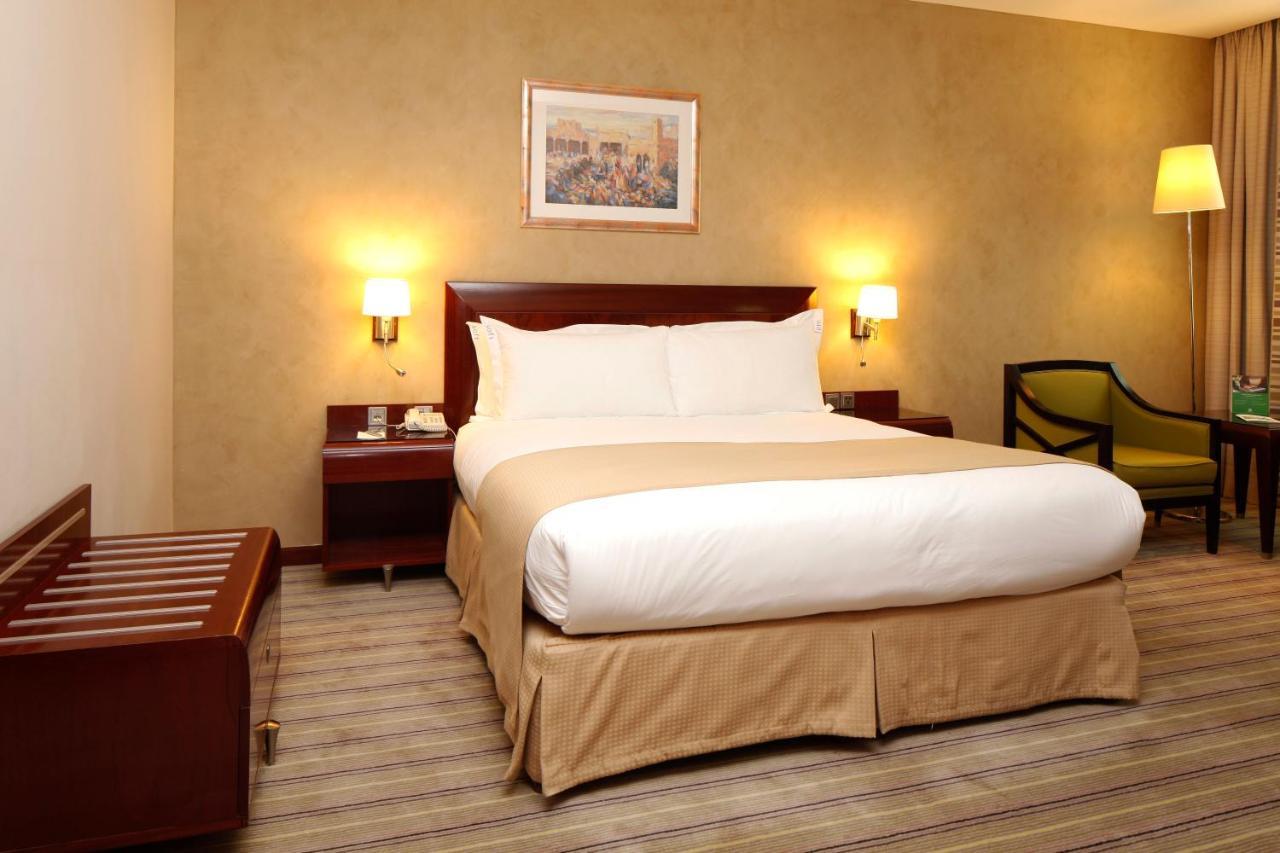 Holiday Inn Olaya By Ihg Riaad Buitenkant foto