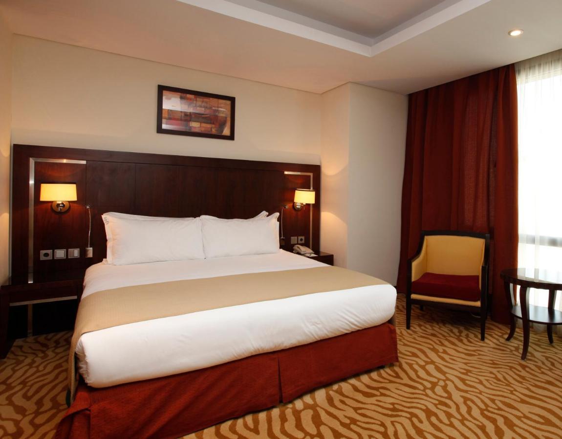 Holiday Inn Olaya By Ihg Riaad Buitenkant foto